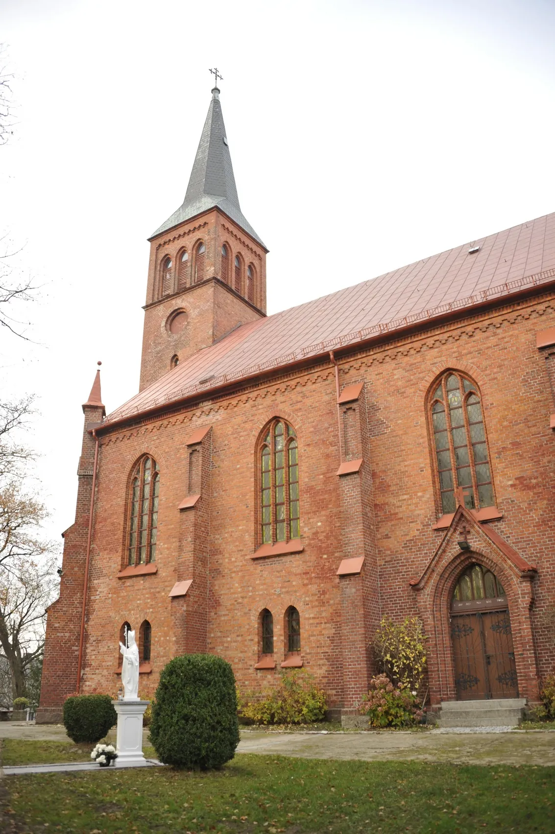 Parafia św. Szymona i Judy Tadeusza - zdjęcie 3