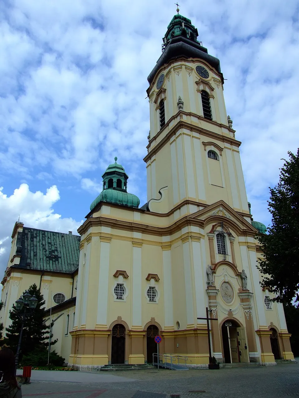 Kościół - Parafia św. Wawrzyńca