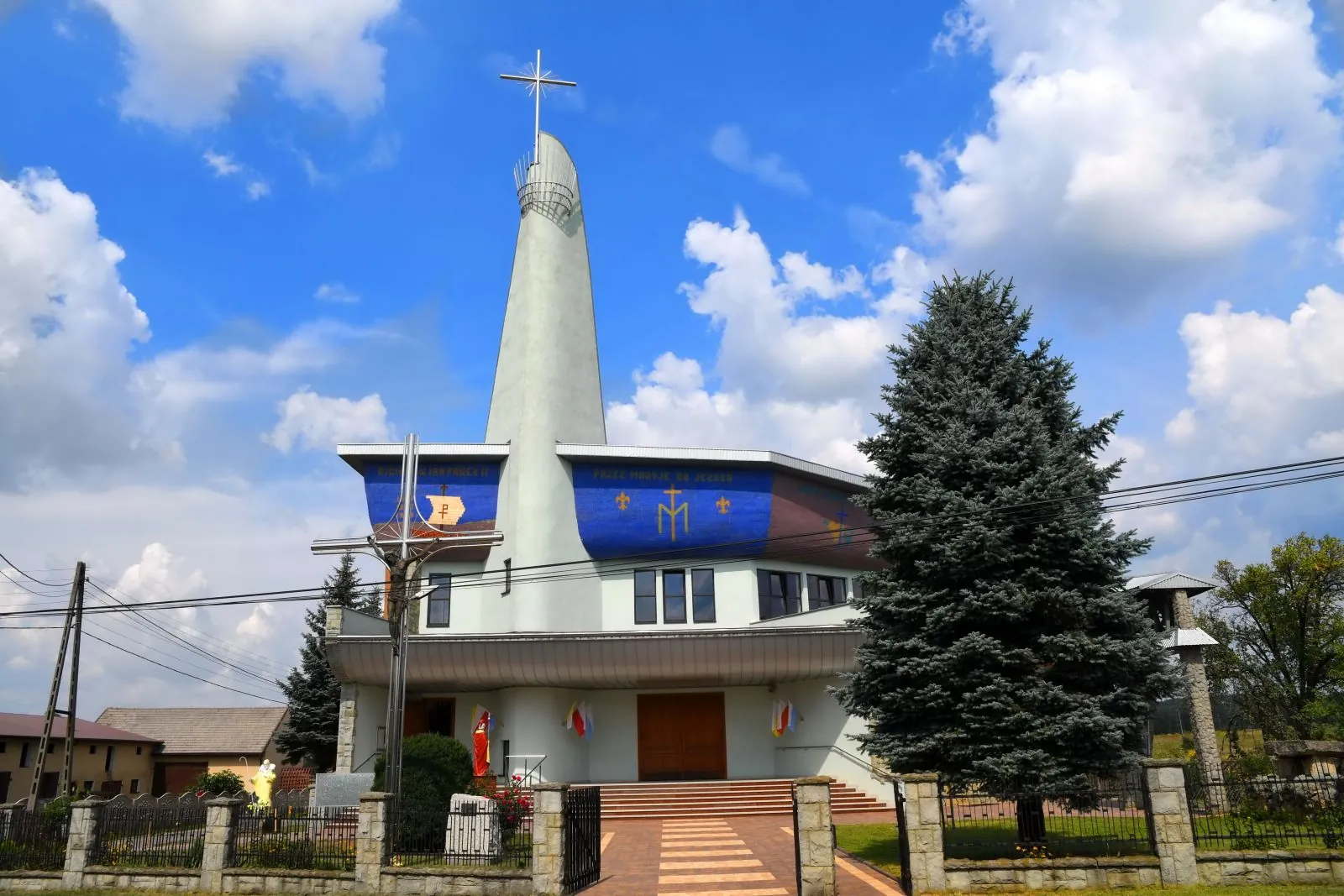 Parafia Narodzenia NMP - zdjęcie 2